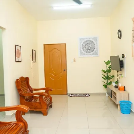 Adorable 2-Bedroom Home With Pool, Wi-Fi And Bbq Rembau Exterior photo