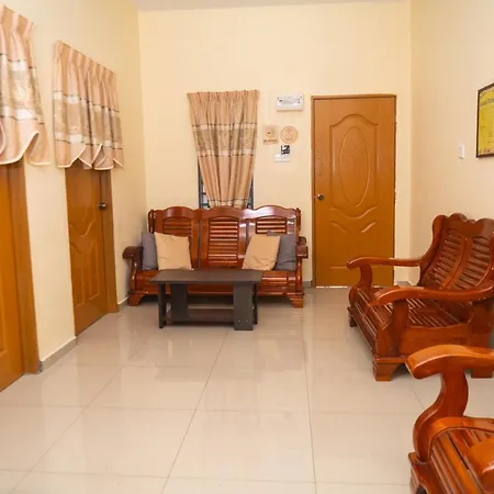 Adorable 2-Bedroom Home With Pool, Wi-Fi And Bbq Rembau Exterior photo